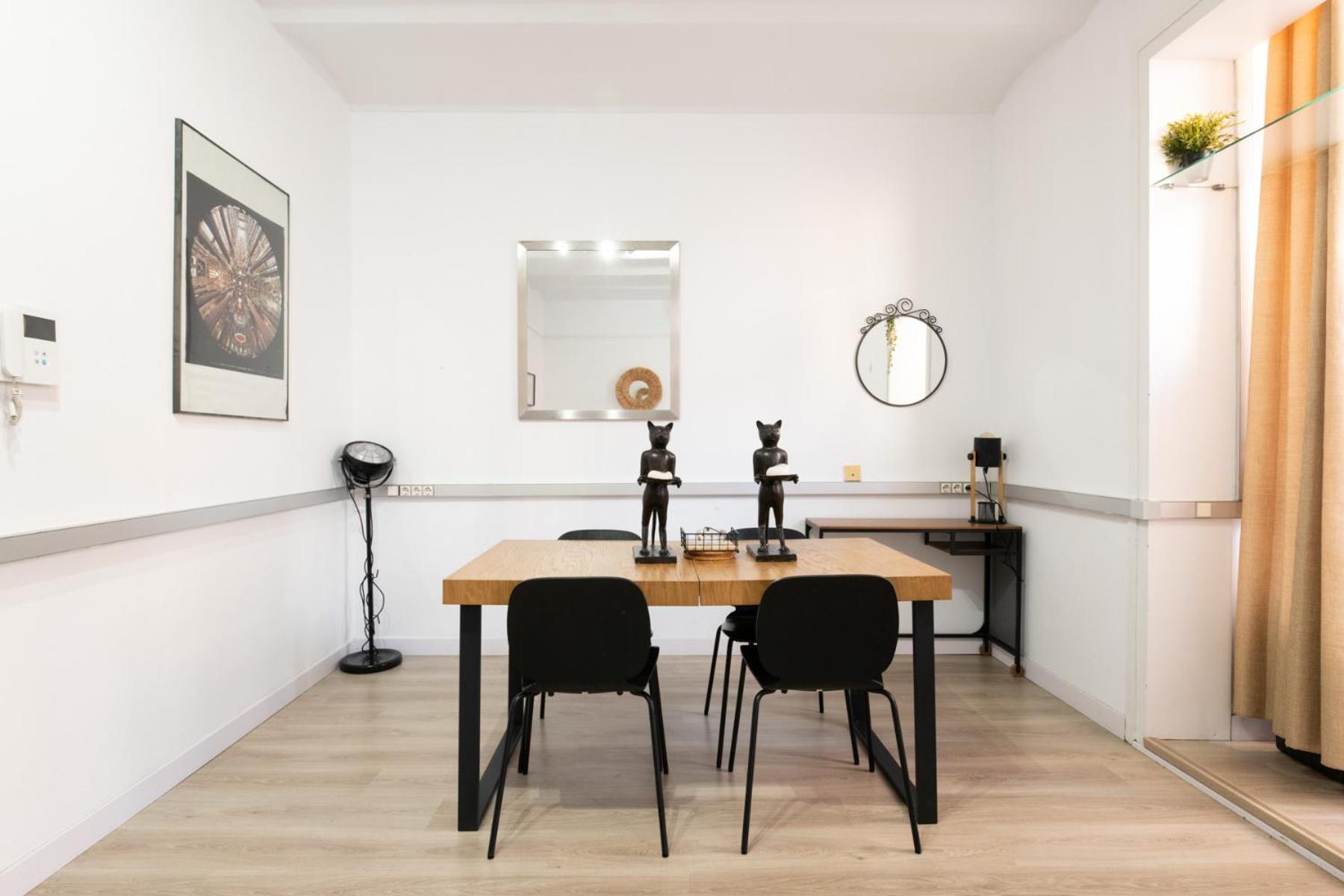 Sagrada Familia Comfy Apartment Барселона Екстер'єр фото
